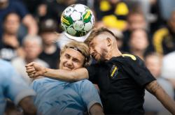 开云体育官网-瑞典前锋在国内联赛中梅开二度帮助球队获胜