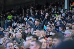 开云体育官网入口-华沙客场战胜富勒姆，客场表现抢眼