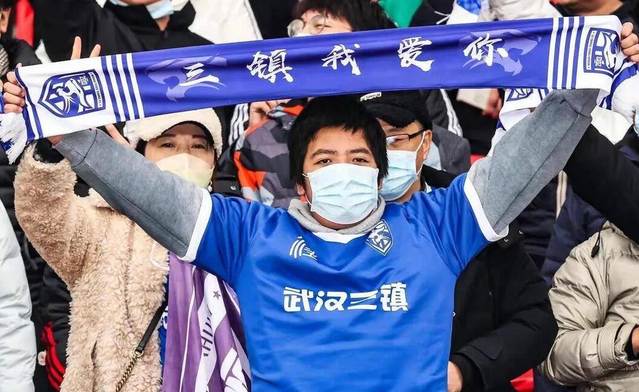 关于中超联赛白热化，各队为冠军激烈拼杀的信息