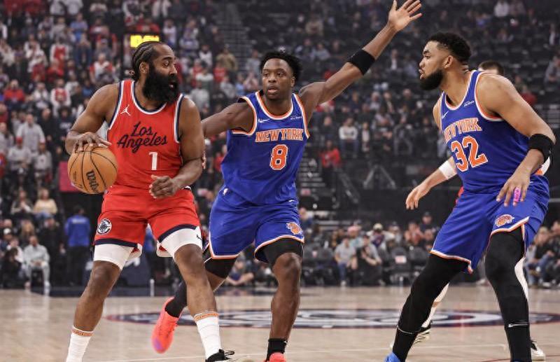 尼克斯队打出精彩，力克对手取得胜利