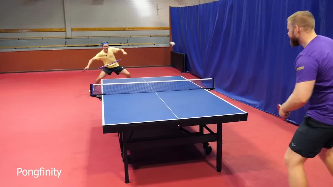 芬兰选手在乒乓球比赛中表现出色，夺得银铜