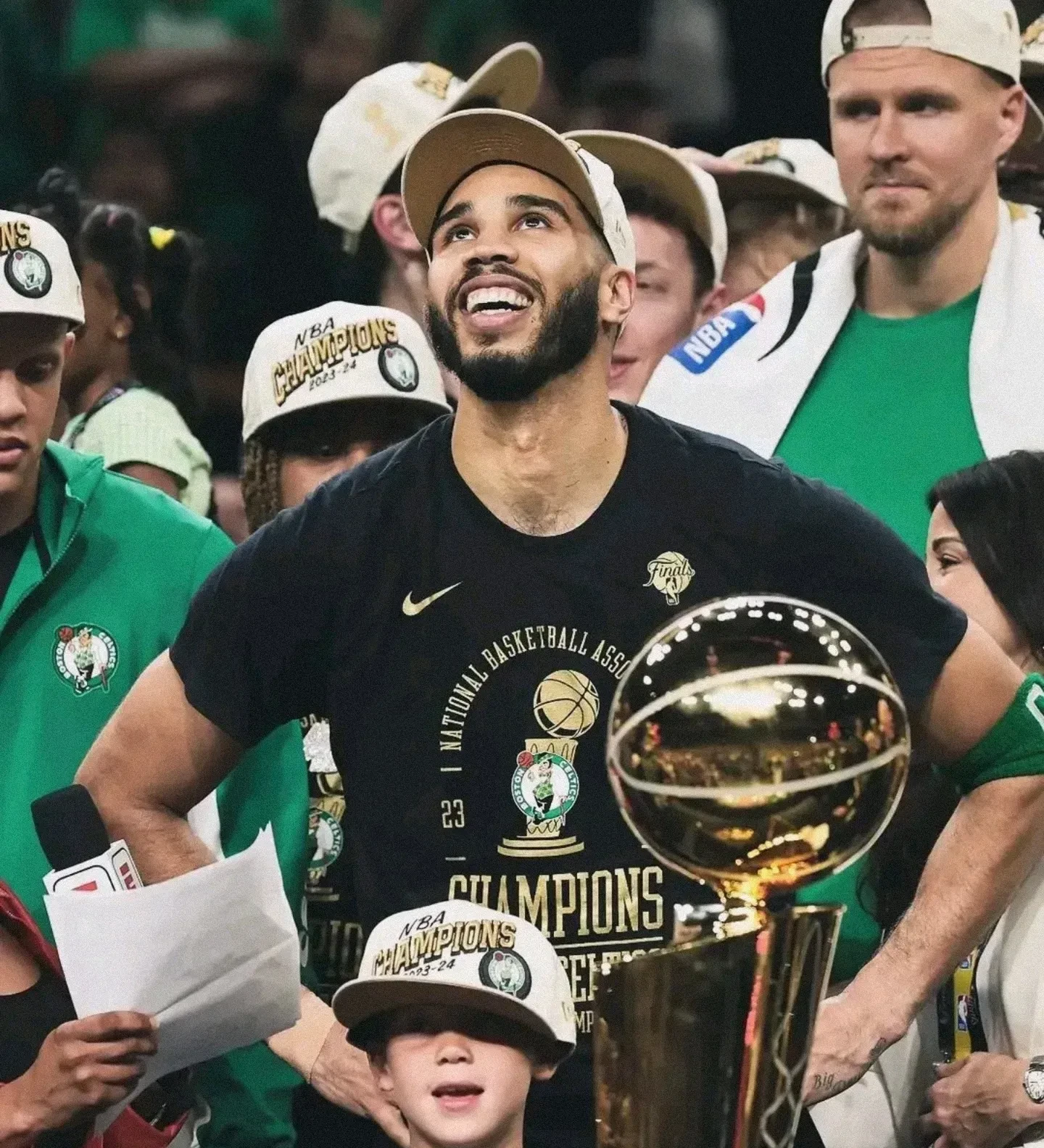 凯尔特人轻取马刺，取得四连胜