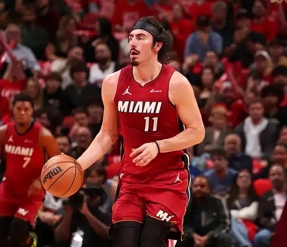 球员在场上表现出色，打出生涯最佳表现