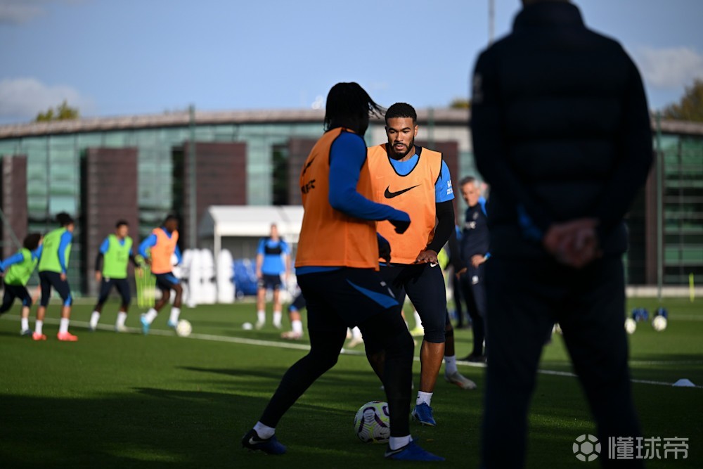 包含切尔西球员备战认真，期待胜利到来的词条