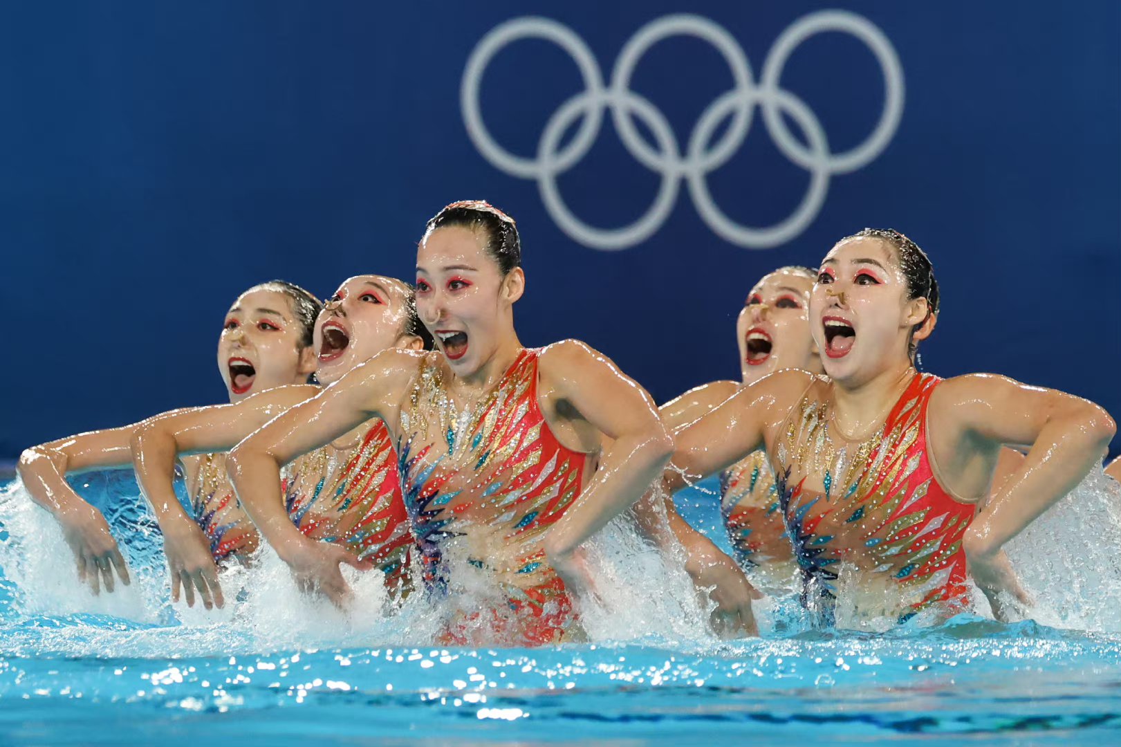 比赛前热身环节,队员状态神勇 比赛前热身环节,队员状态神勇